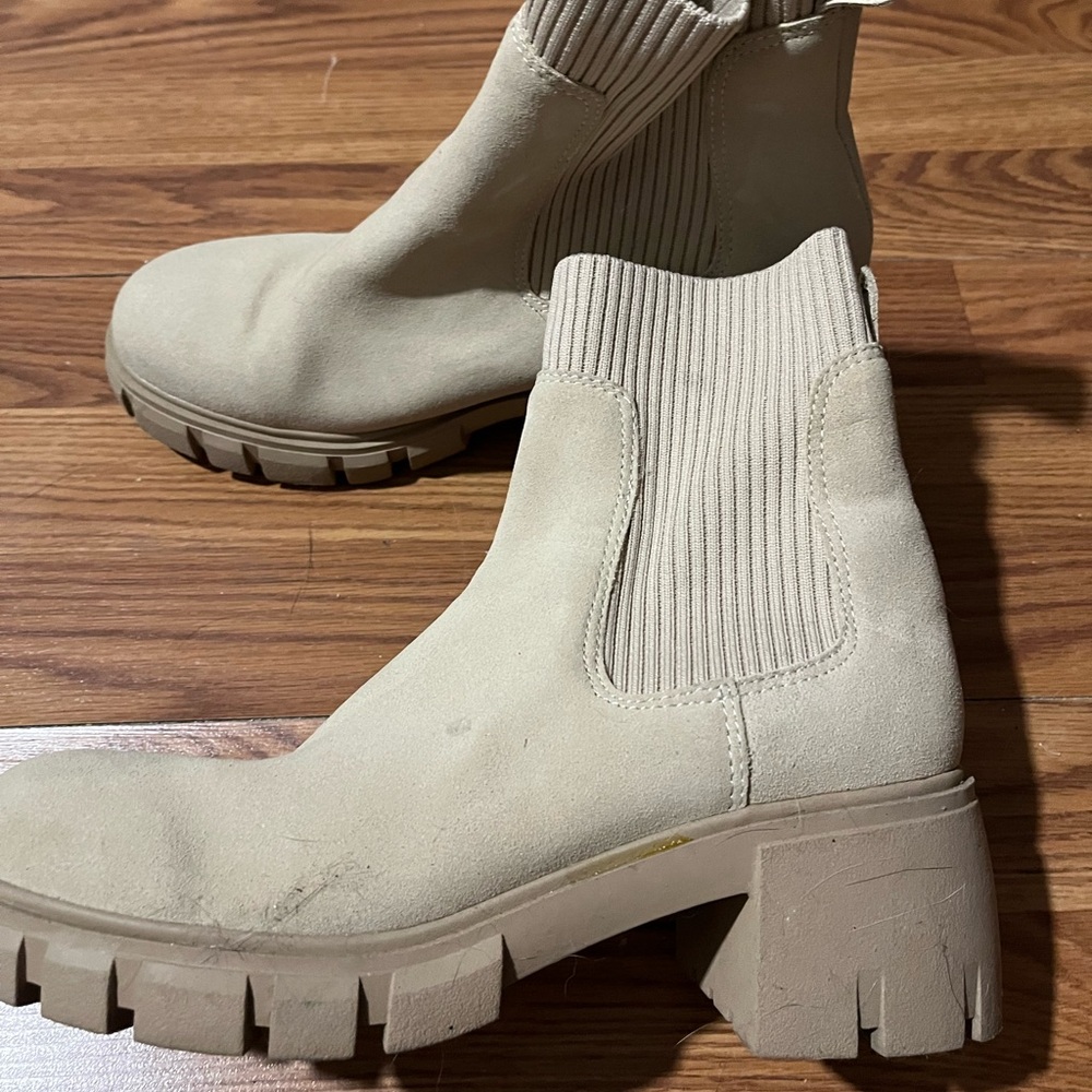 Steve Madden Leather Women's Cream Ankle Boots